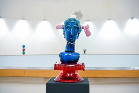 Cb26 Al Tiba9 Gallery Barry Wolfryd Knowing When To Quit Muranoglass 683329cm 2023