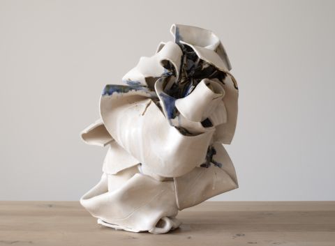 Cb26 Esther Verhaege Martina Geccelli Upright Leaning Blue