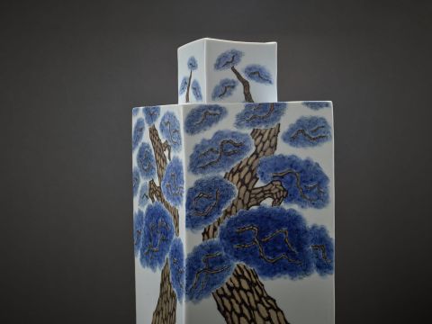 Cb25 Han Collection Kim Hyun Jong Pine Tree Vase 2023 Porcelain With Cobalt Decoration 49x192x19 2cm Image Courtesy Of Ye Studio 2